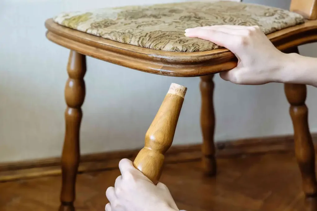 تعمیر لقی صندلی