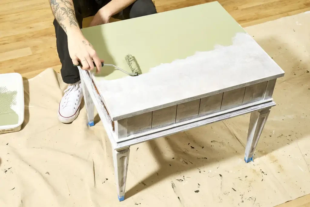 رنگ کردن مبل در خانه