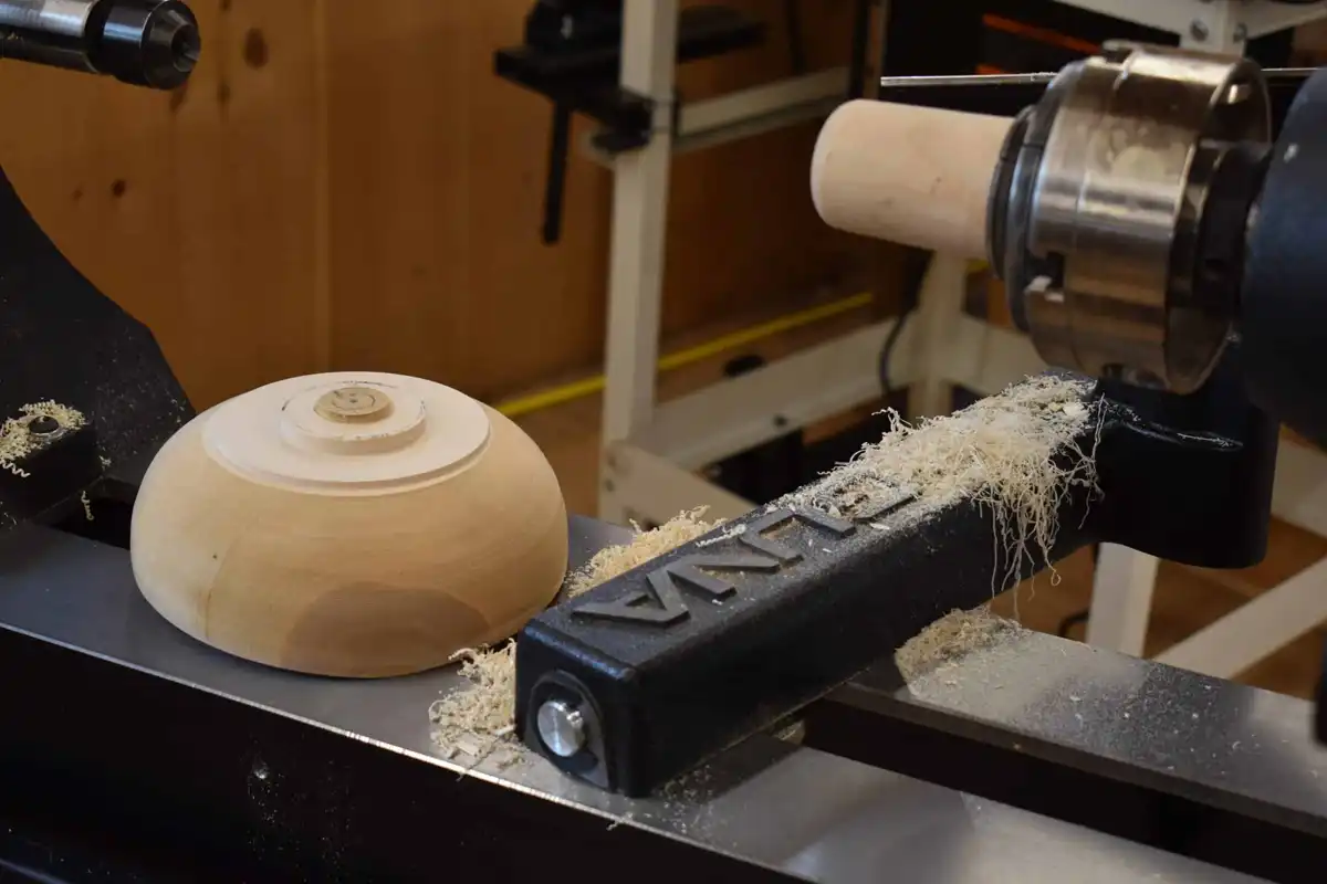 ساخت کاسه چوبی با دستگاه خراطی؛ آموزش مرحله به مرحله