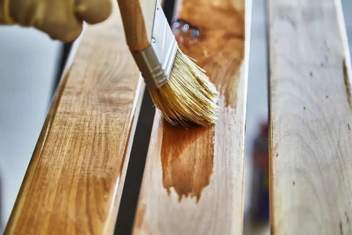 روش‌های پرداخت چوب با پلی اورتان